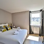 Elegant Apartment In The Heart Of The Marais